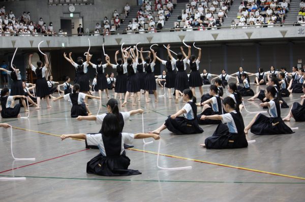 体育祭 この制服で舞う姿は今年で見納めです 和洋九段女子中学校高等学校